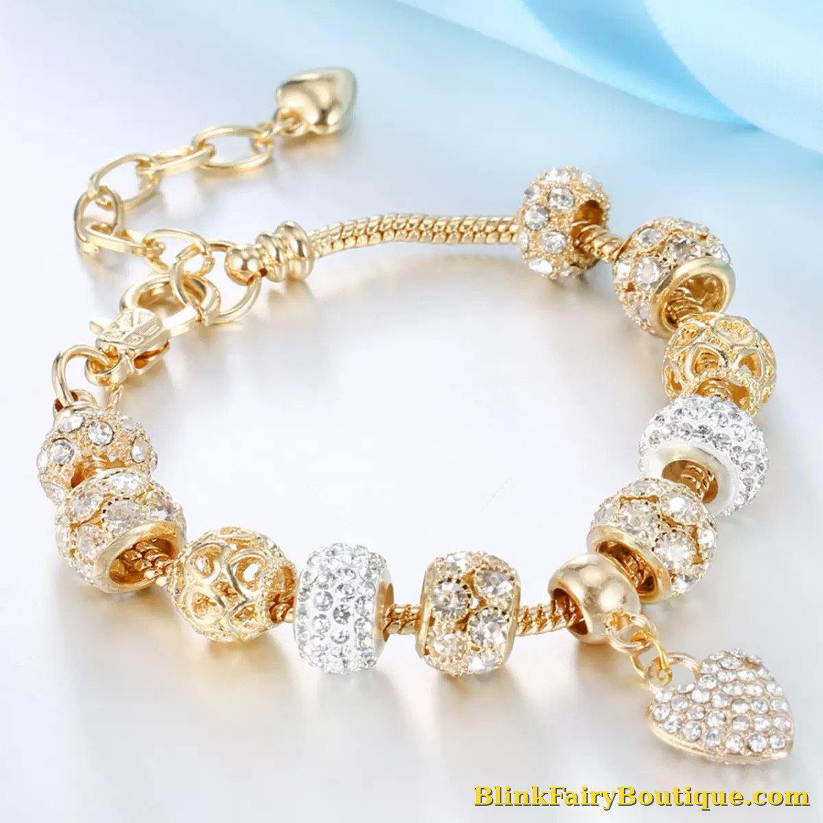 Golden Charm Heart Bracelet – Sparkle & Elegance by Blink Fairy Boutique