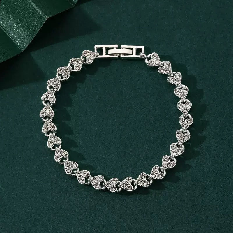 Heart Crystal Tennis Bracelet – Elegant Sparkle Jewelry