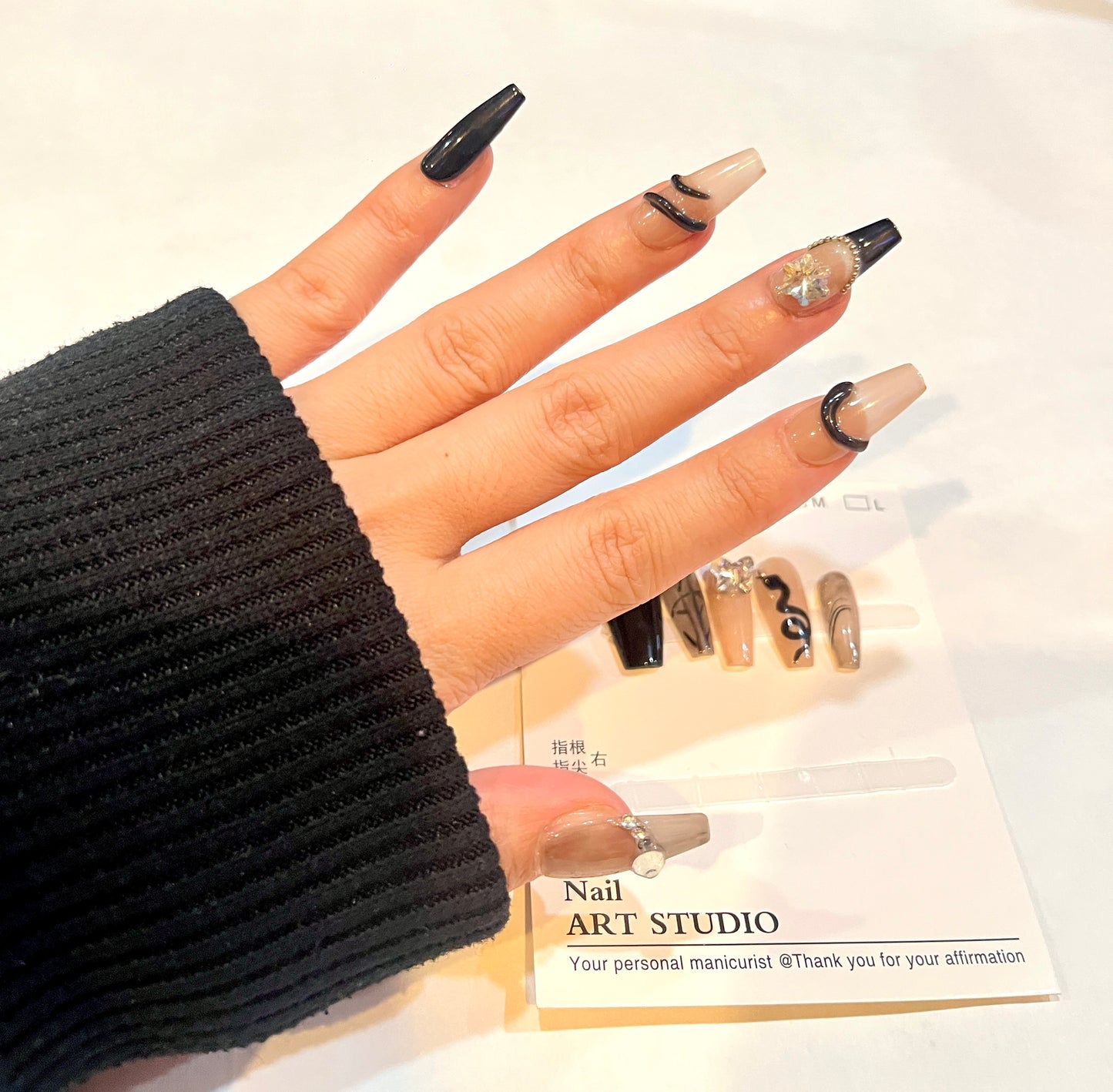 Black Snake & Crystal Star Press-On Nails – XS Size