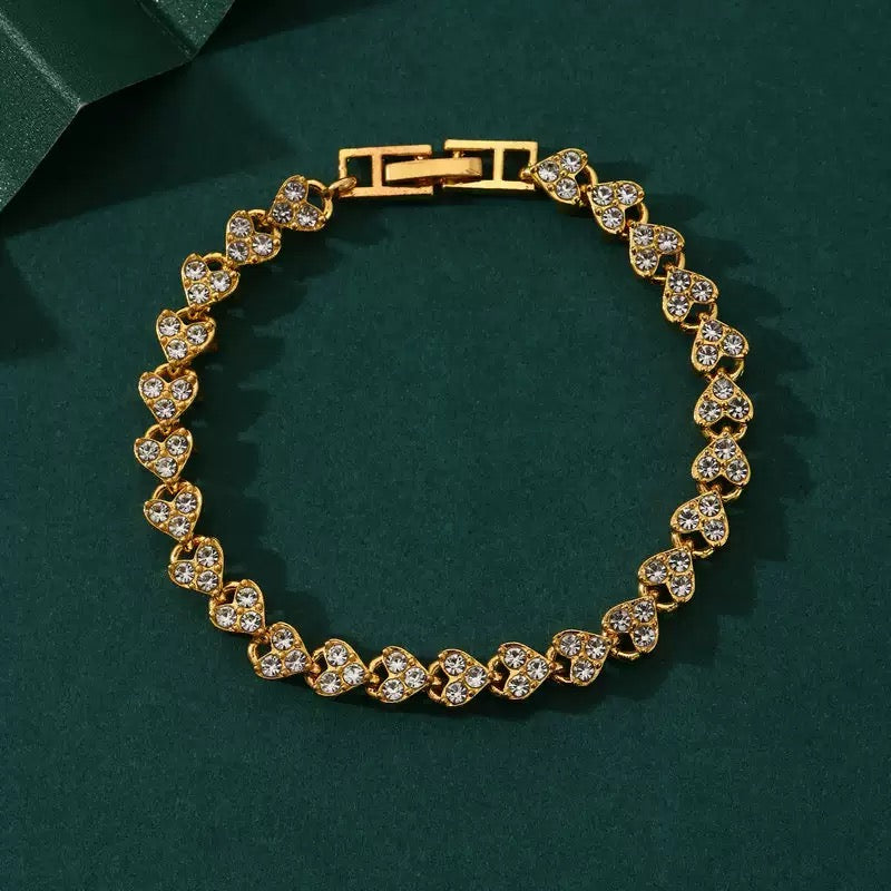 Heart Crystal Tennis Bracelet – Elegant Sparkle Jewelry