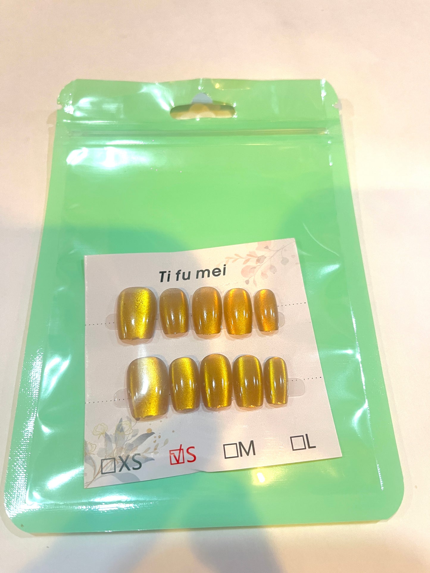 Golden Mirror Shine Press-On Nails – Short Oval (S Size)