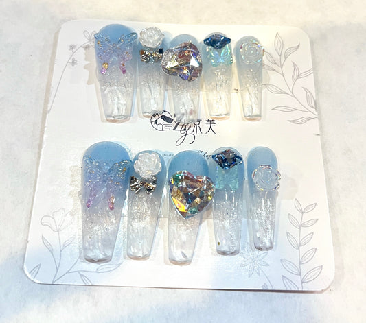 “Frosted Fairy Wings” Blue Gradient Press-On Nails