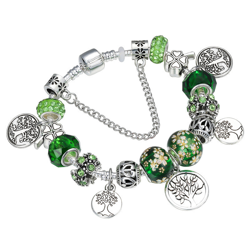 Artful design charm bracelet