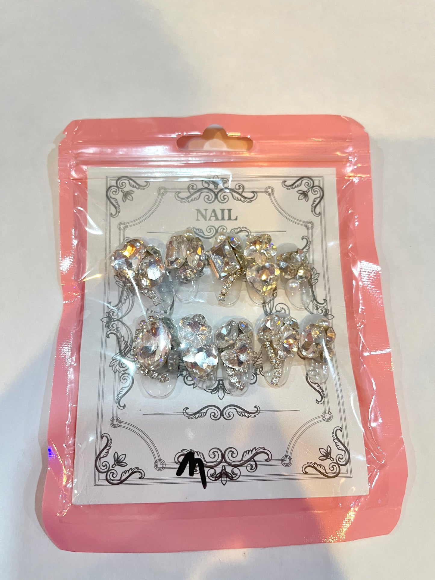 Crystal Queen Press-On Nails – Oversized Diamond Sparkle Set Med Size